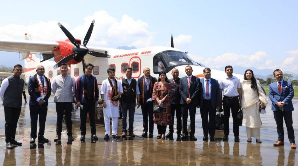يقوم Dornier 228 المصنوع في الهند برحلته الأولى من آسام إلى أروناتشال
