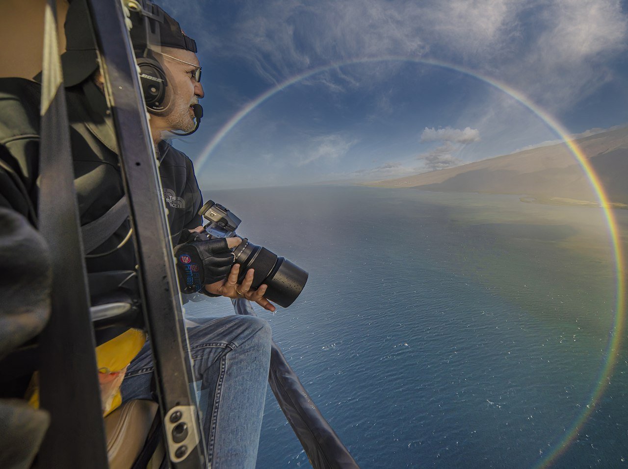 Why I flew 2,000 feet above London in a doorless helicopter with aerial photographer Donn Delson Why I flew 2,000 feet above London in a doorless helicopter with aerial photographer Donn Delson