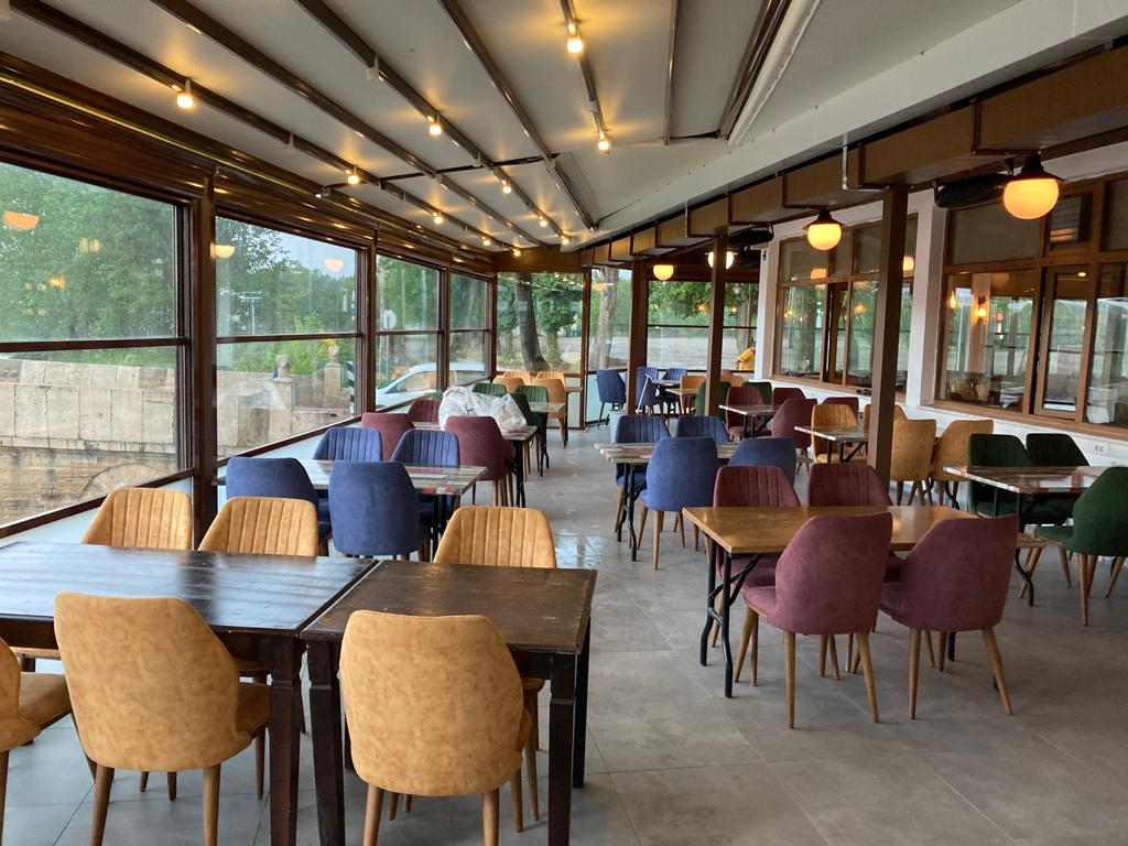 مطاعم أدرنة.. روعة الاستمتاع بالمأكولات التركية وسط المناظر الخلابة مطاعم أدرنة.. روعة الاستمتاع بالمأكولات التركية وسط المناظر الخلابة