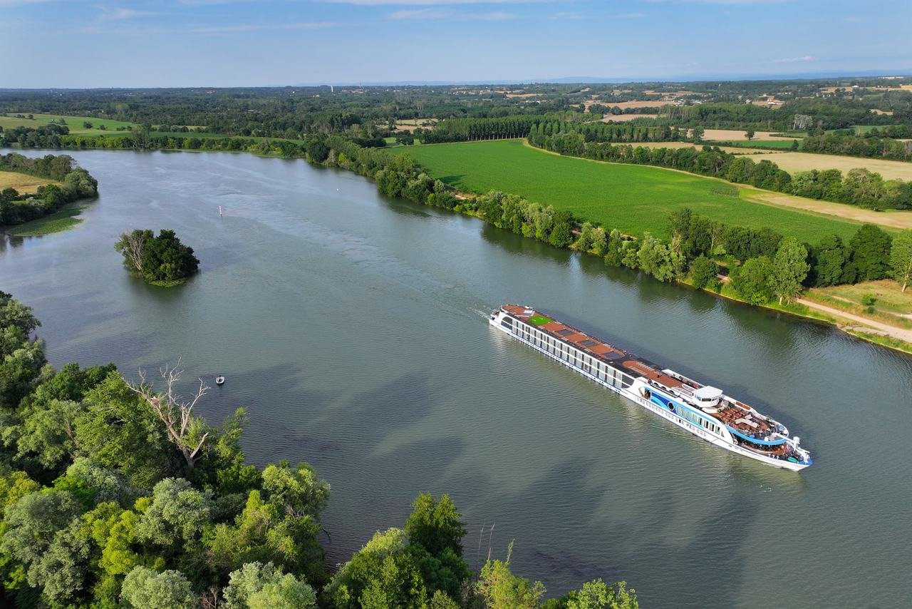Explore Charming South of France with VIVA Cruises on VIVA Voyager Explore Charming South of France with VIVA Cruises on VIVA Voyager